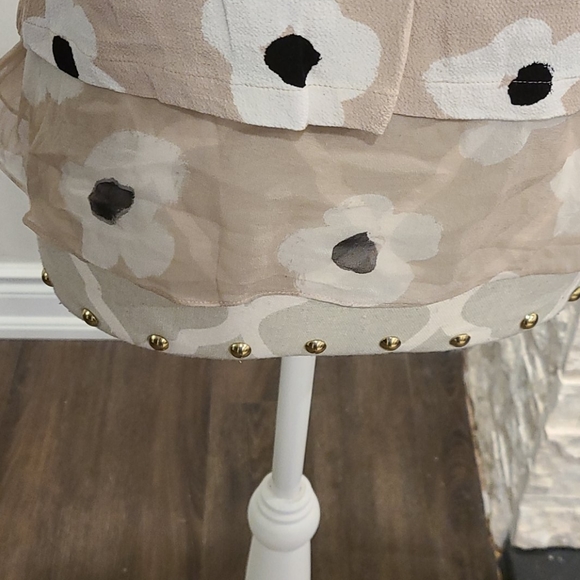 Kate Spade sleeveless floral top w/ silk under layer - Picture 5 of 8